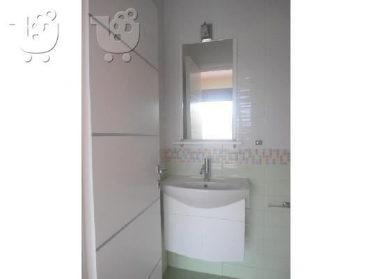 PoulaTo: Επιπλο μπάνιου ideal standard , μοντέλο ΚΥΟΤΟ , λευκό χρώμα , κομπλέ .